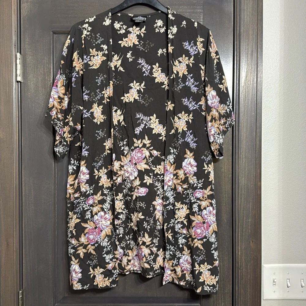 Angie Women’s Boho Short‎ Sleeve Duster Kimono Cover-Up Wrap Size Small
